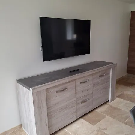 Maison Charmante Casa de Férias *